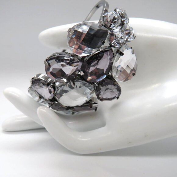 Vera Wang Bracelet Silver Tone Large Faceted Rhinestone Cluster Statement Bangle - Picture 16 of 16